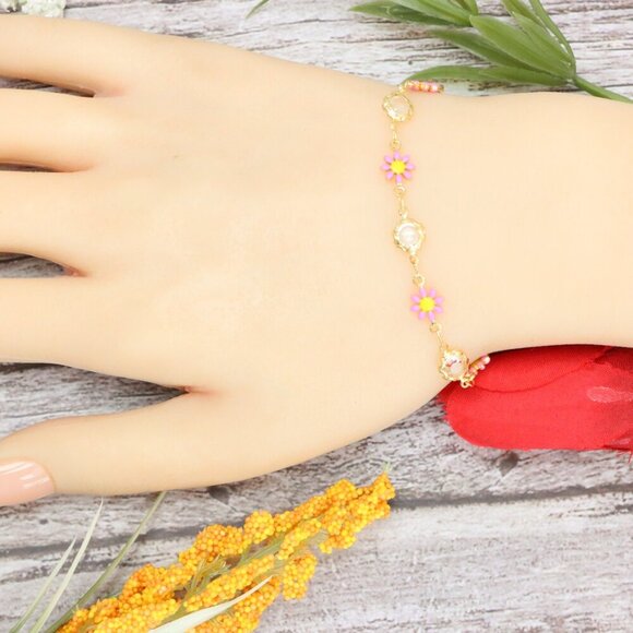 "Trendy Bracelet for Girls & Women – Cute, Adjustable & Gift-Ready | MLCRC1266 - Picture 4 of 10